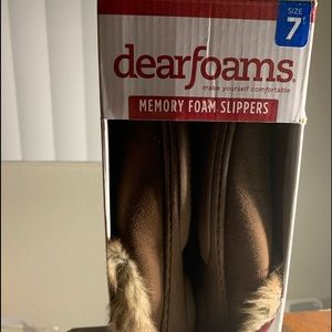 Dear foam memory foam slippers women’s size 7